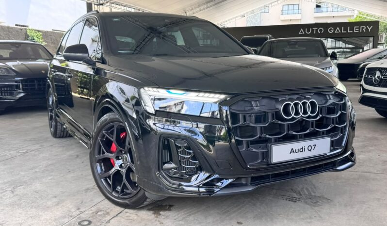 AUDI Q7 S-LINE 2025 lleno