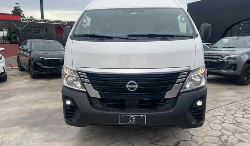 Nissan Urvan Cargó Alto 2027 lleno