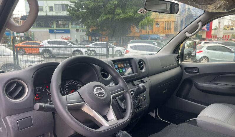 Nissan Urvan Cargó Alto 2027 lleno
