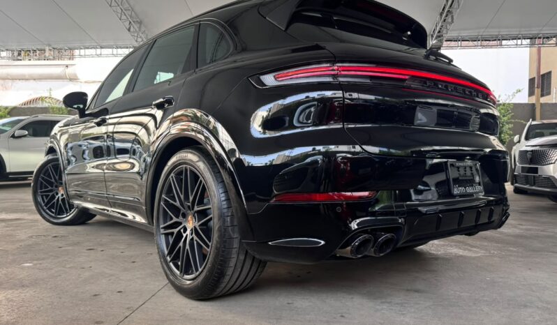 PORSCHE CAYENNE GTS 2026 lleno