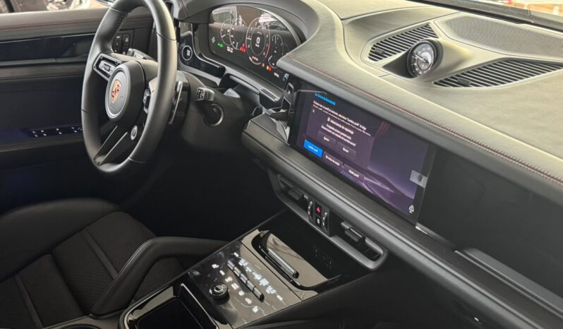 PORSCHE CAYENNE GTS 2026 lleno
