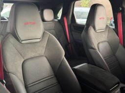 PORSCHE CAYENNE GTS 2026 lleno
