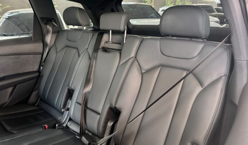 AUDI Q7 S-LINE PREMIUM PLUS 2025 lleno