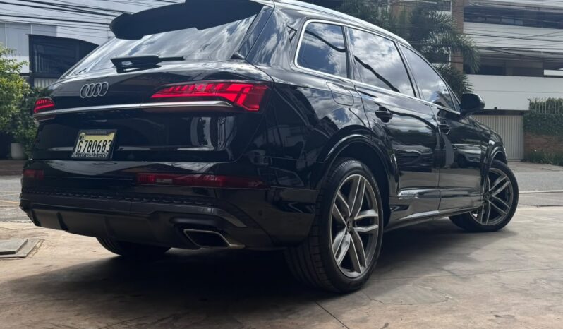 AUDI Q7 S-LINE PREMIUM PLUS 2025 lleno