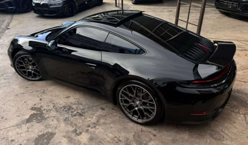PORSCHE 911 CERRERA 2025 lleno