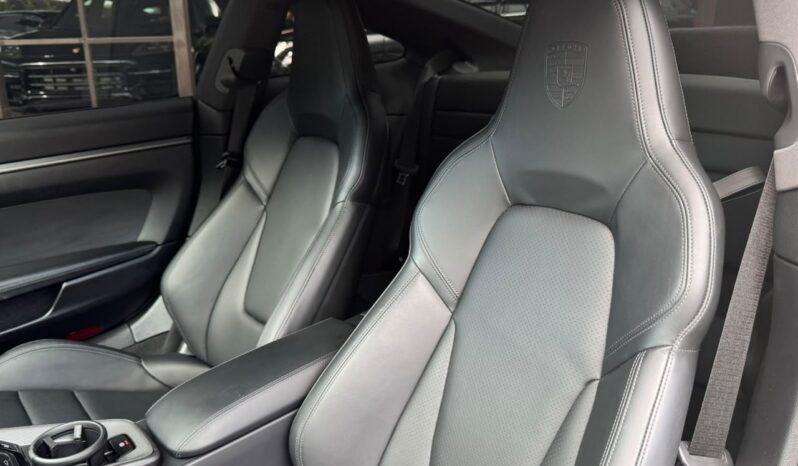 PORSCHE 911 CERRERA 2025 lleno