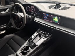 PORSCHE 911 CERRERA 2025 lleno