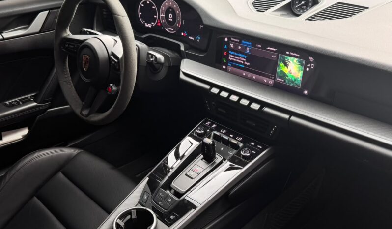 PORSCHE 911 CERRERA 2025 lleno