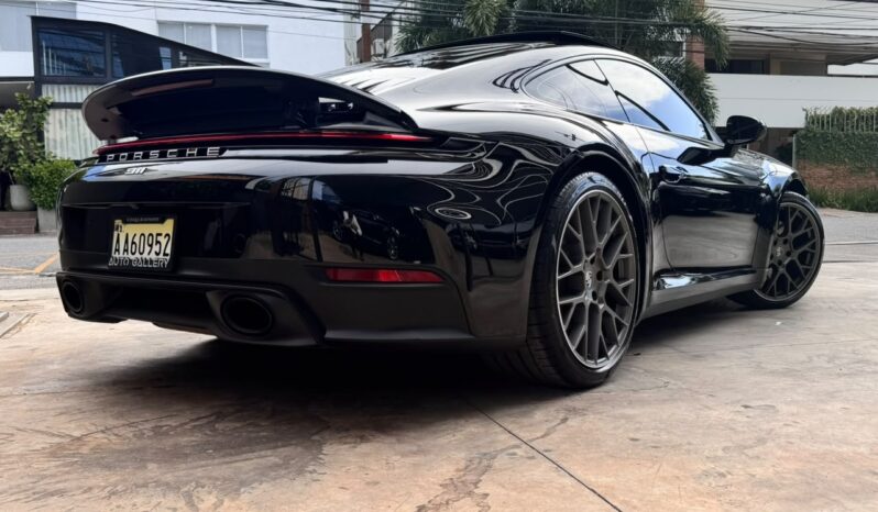 PORSCHE 911 CERRERA 2025 lleno