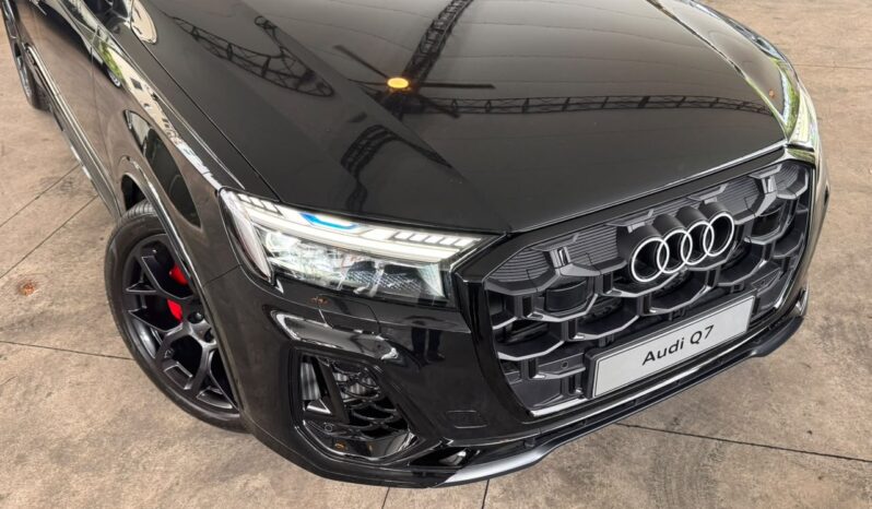 AUDI Q7 S-LINE 2025 lleno