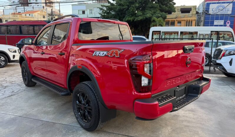 Nissan Frontier Pro 4x 2027 lleno