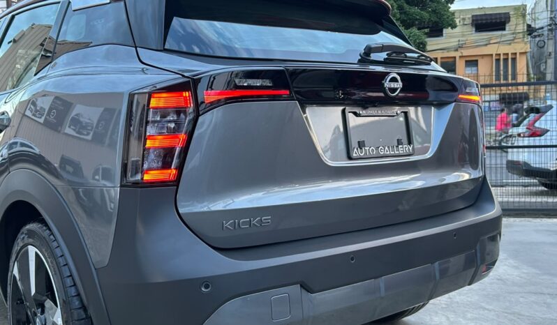 Nissan Kicks Exclusive 2027 lleno