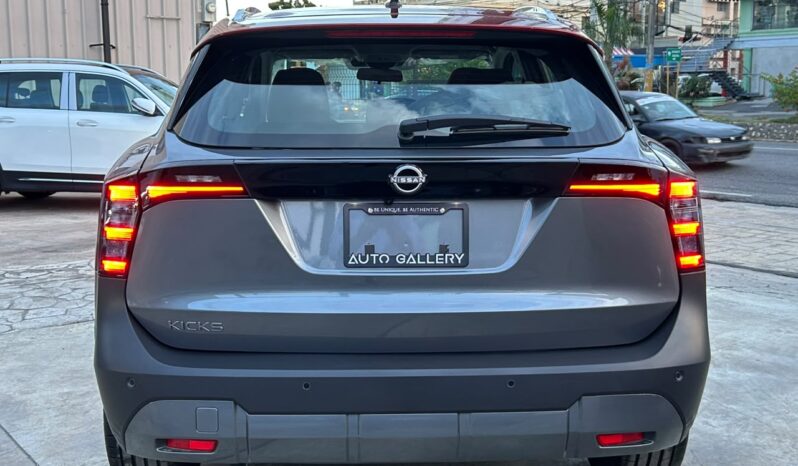 Nissan Kicks Exclusive 2027 lleno