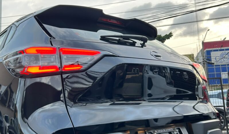 Nissan Magnite Dark Armour 2027 lleno