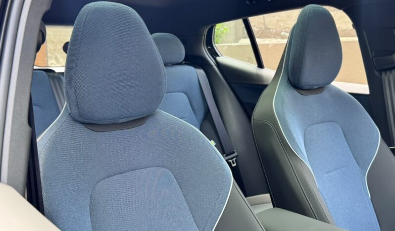 VOLVO EX30 ULTRA 2025 lleno