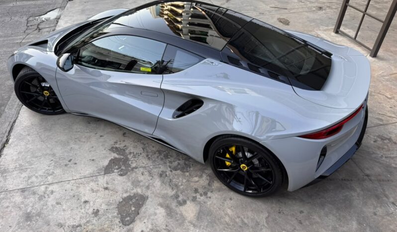 LOTUS EMIRA TURBO SE 2026. lleno
