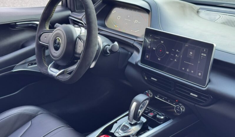 LOTUS EMIRA TURBO SE 2026. lleno