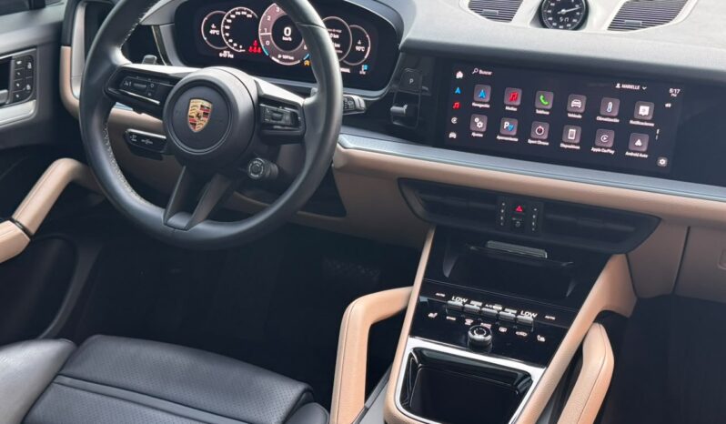 PORSCHE CAYENNE 2024 lleno