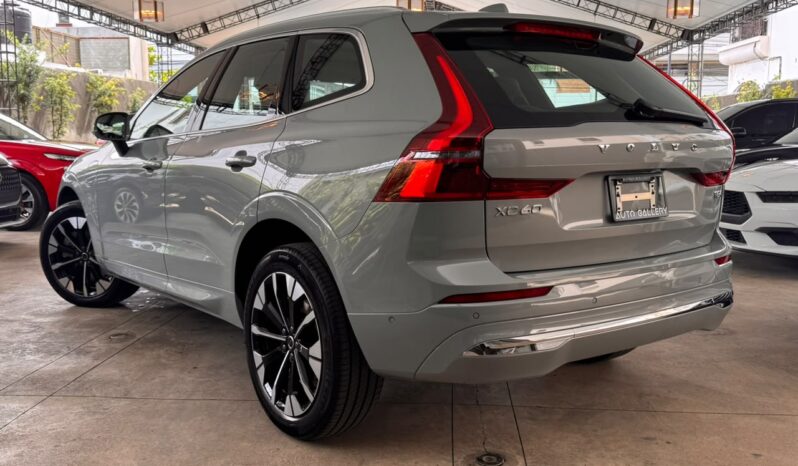 VOLVO XC60 CORE 2026 lleno