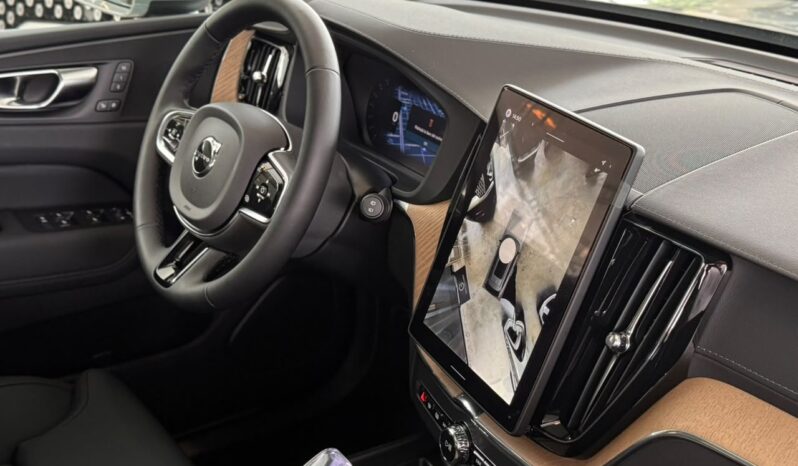 VOLVO XC60 CORE 2026 lleno