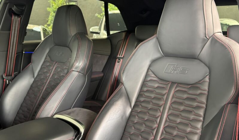 AUDI Q8 RS 2023 lleno