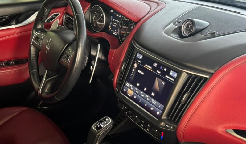 MASERATI LEVANTE GT 2022 lleno
