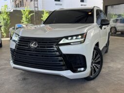 LEXUS LX600 LUXURY 2023 lleno