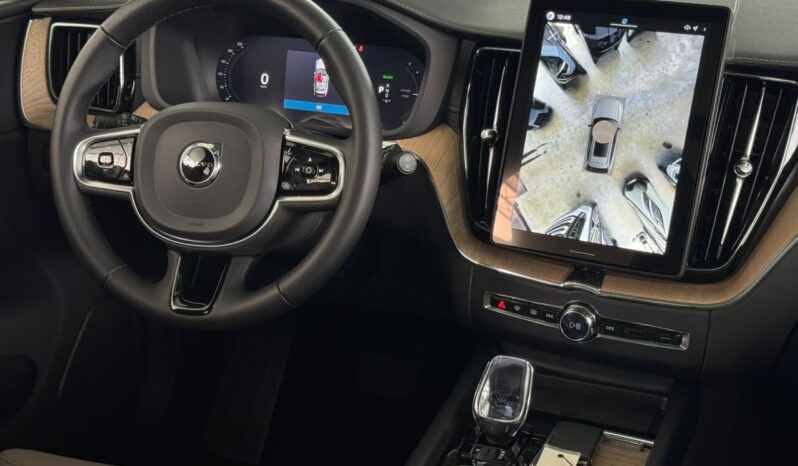 VOLVO XC60 PLUS T8 2027 lleno