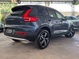 VOLVO XC40 CORE 2027