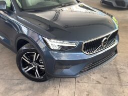 VOLVO XC40 CORE 2027
