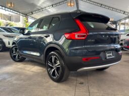 VOLVO XC40 CORE 2027