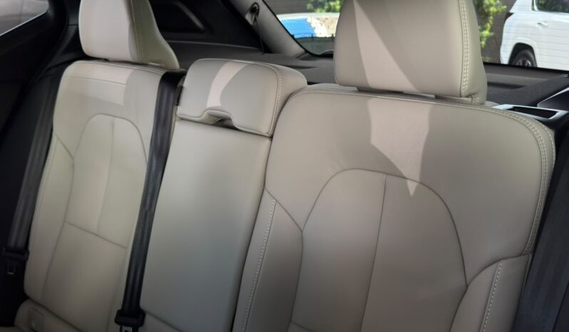 VOLVO XC40 CORE 2027 lleno