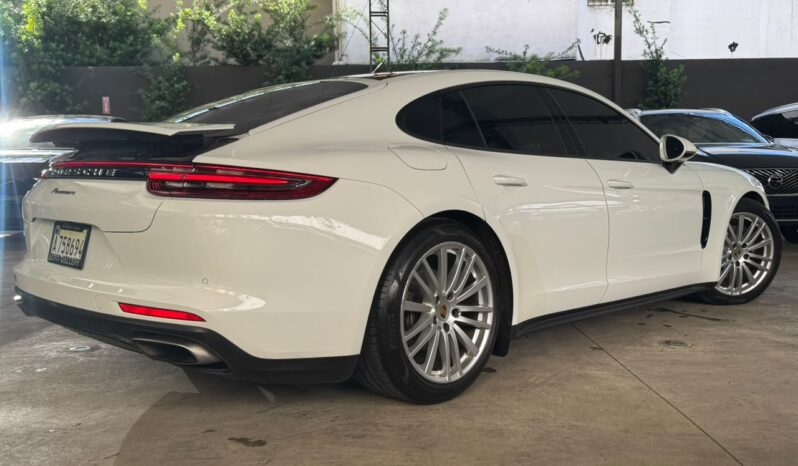 PORSCHE PANAMERA 2018 lleno