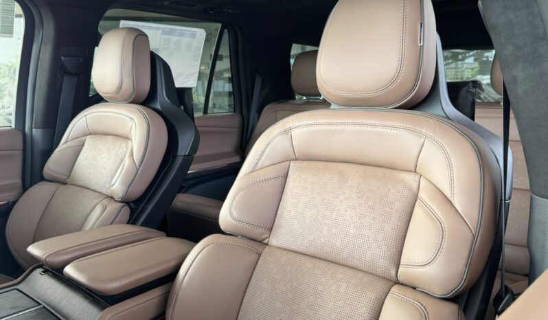 LINCOLN NAVIGATOR BLACK LABEL 2027 lleno