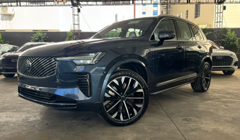 VOLVO XC90 PLUS T8 2027. lleno